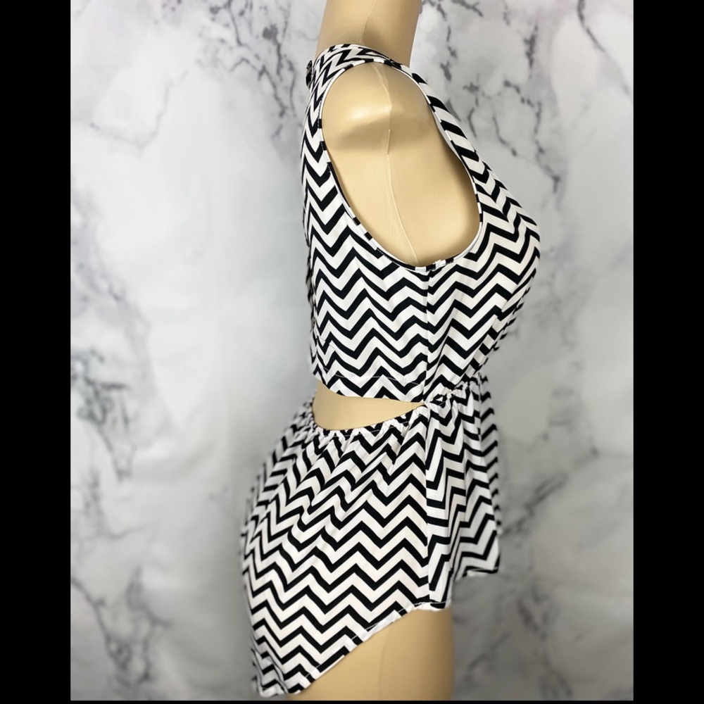 Chevron cut-out back Peplum Top